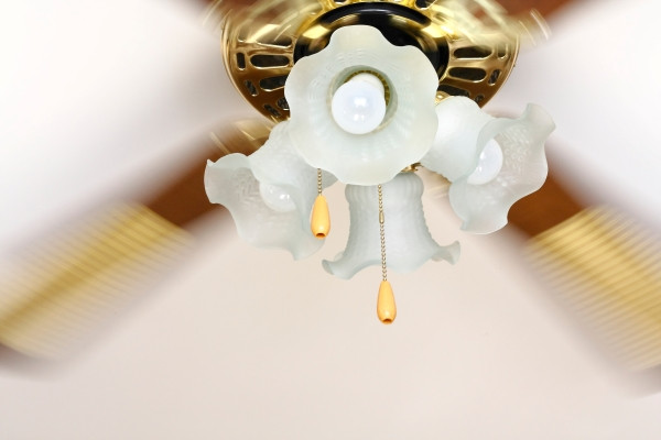 隱形風(fēng)扇吊燈的優(yōu)點(diǎn)和缺點(diǎn)