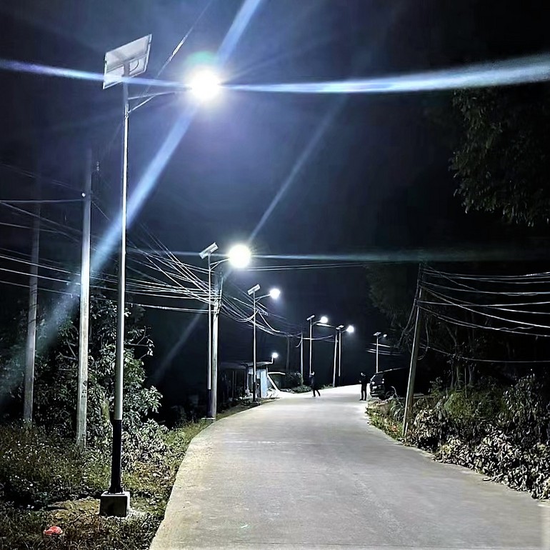 新农村道路照明一体化太阳能路灯